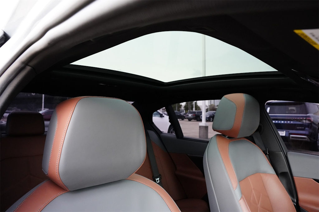 Thumbnail: 2024 BMW i5 - 27