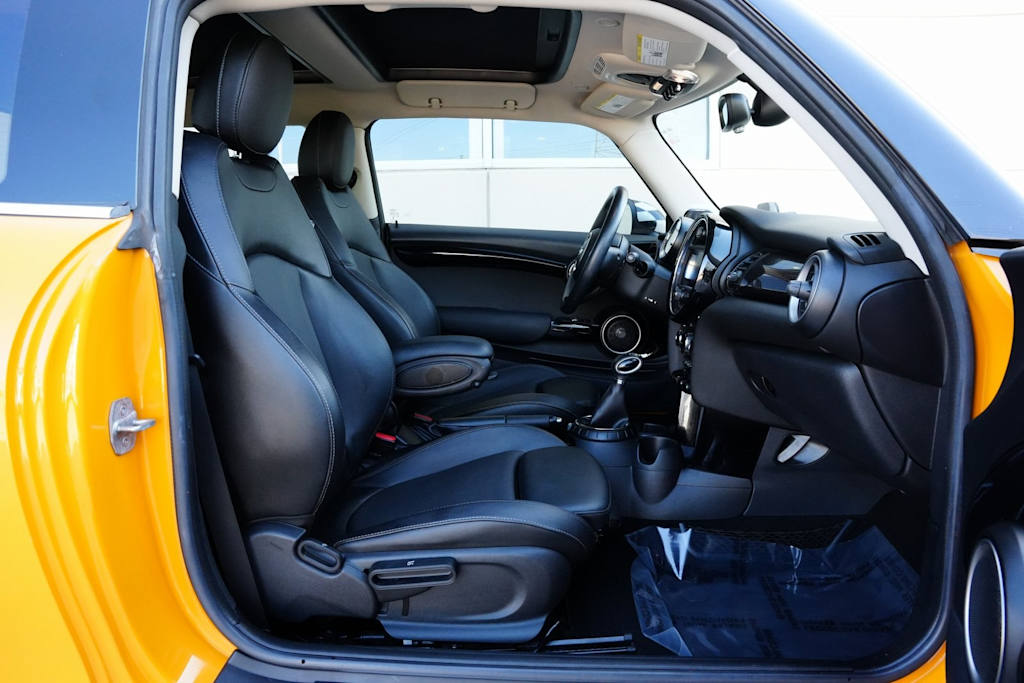 2015 MINI Cooper S 12