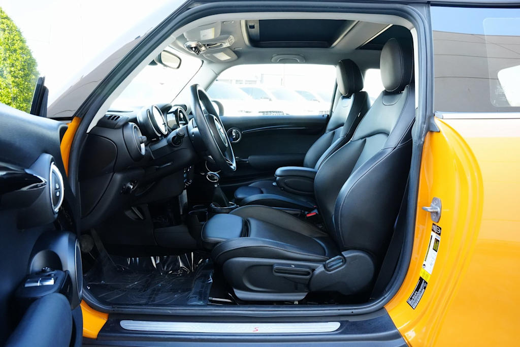 2015 MINI Cooper S 11