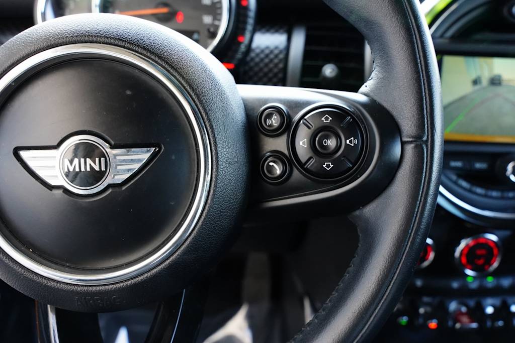 2015 MINI Cooper S 21