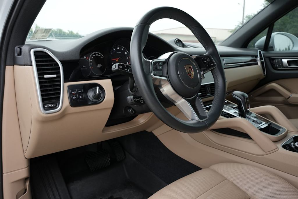 Thumbnail: 2023 Porsche Cayenne - 13