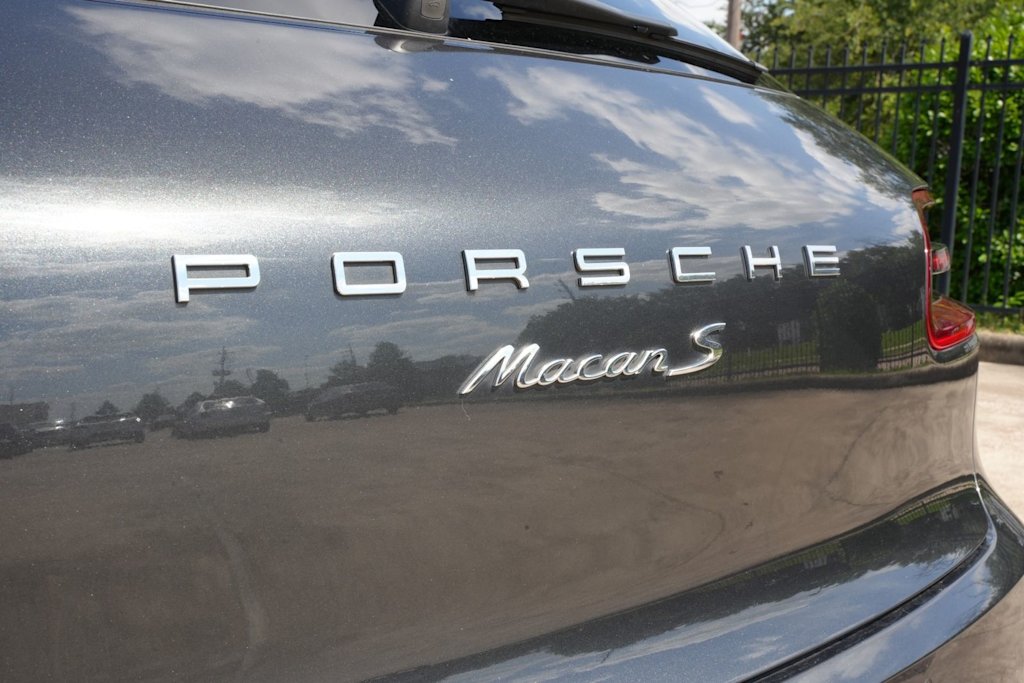 Thumbnail: 2017 Porsche Macan - 4