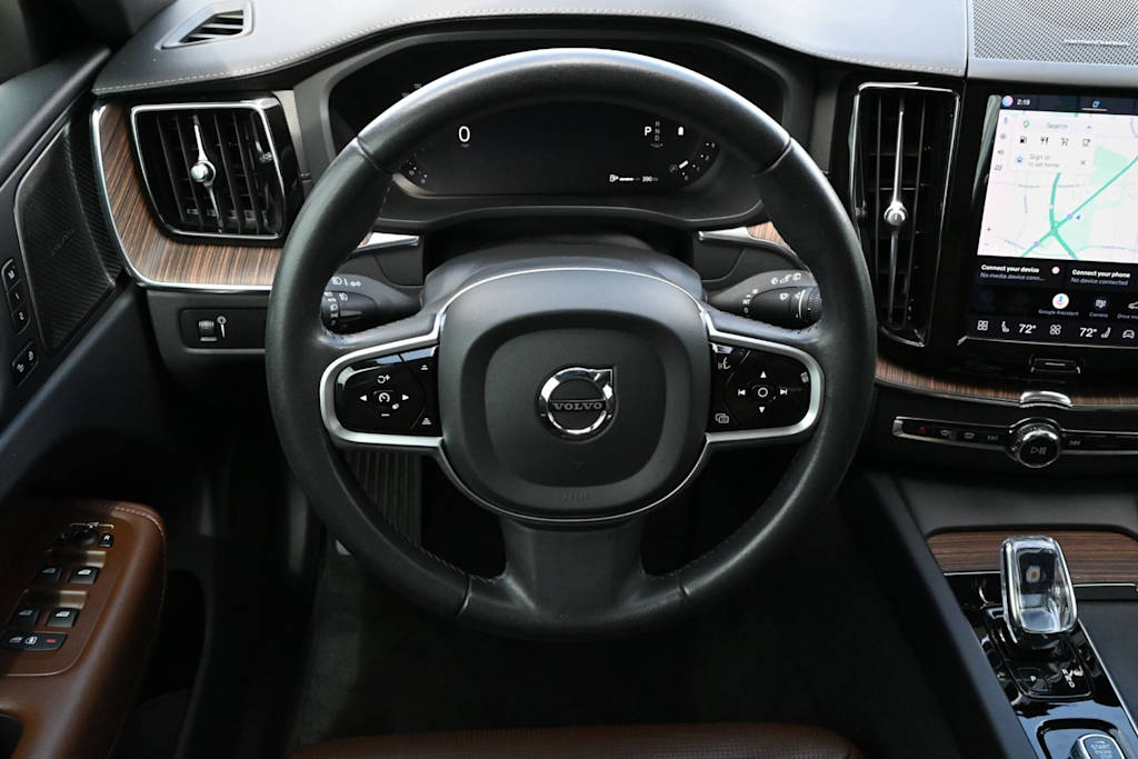 Thumbnail: 2022 Volvo XC60 - 9
