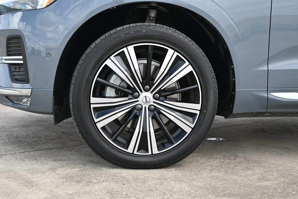 Thumbnail: 2022 Volvo XC60 - 8