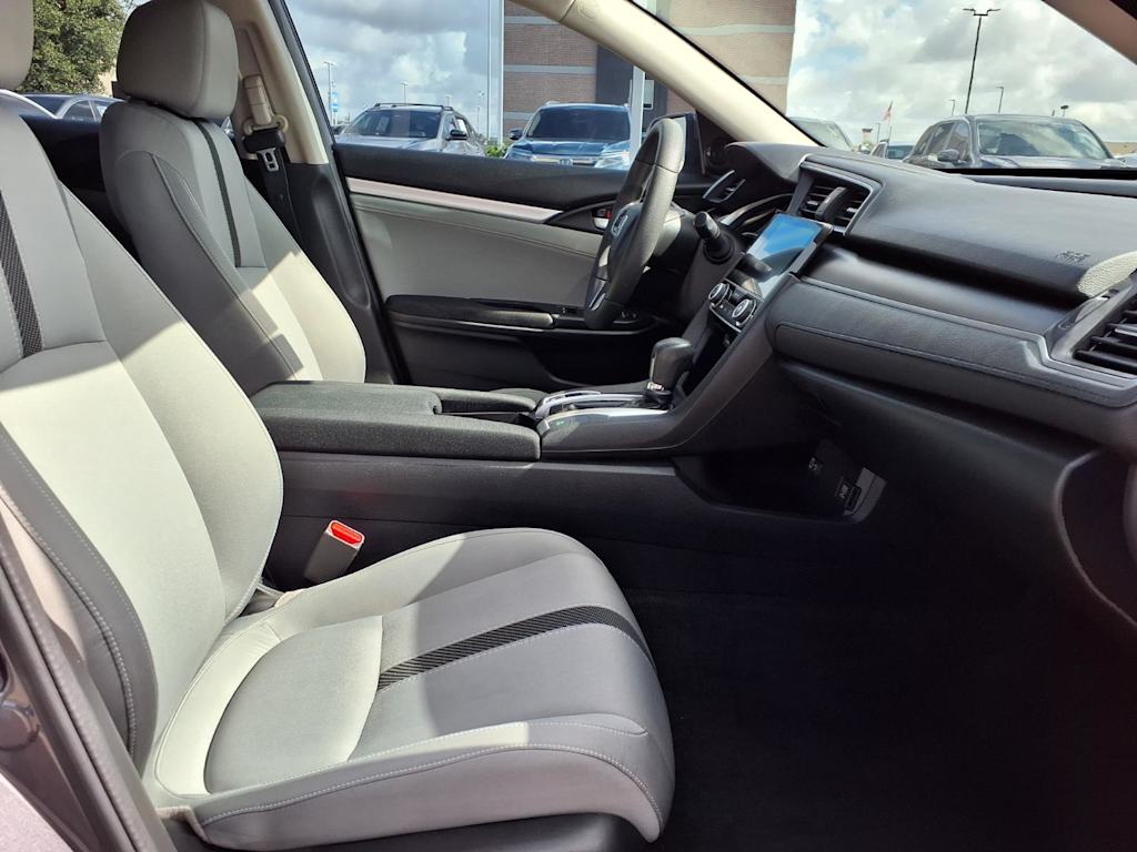 Thumbnail: 2016 Honda Civic - 21