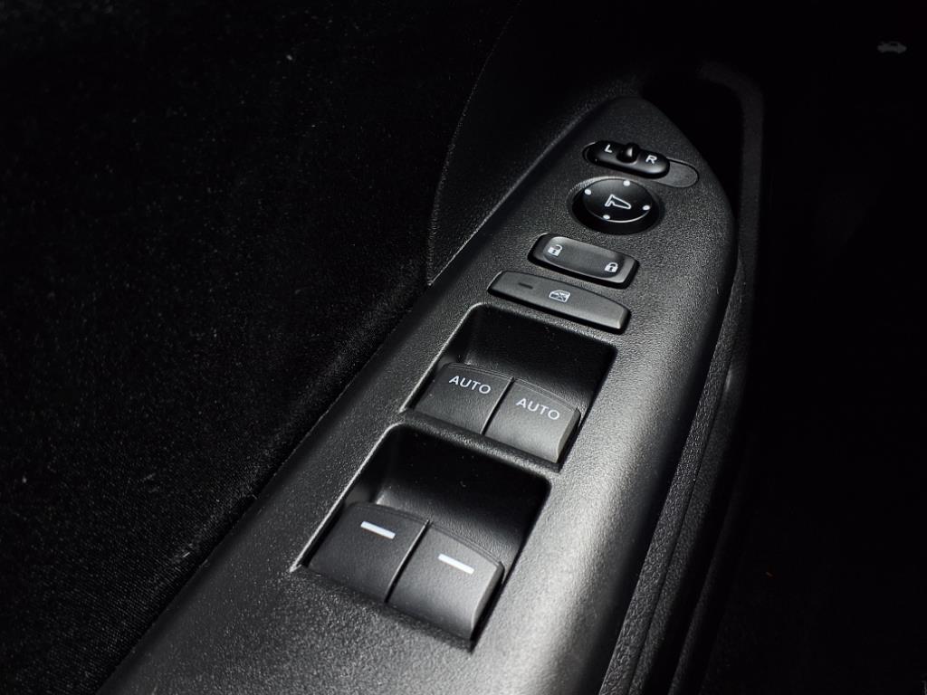 2020 Honda Insight EX 24