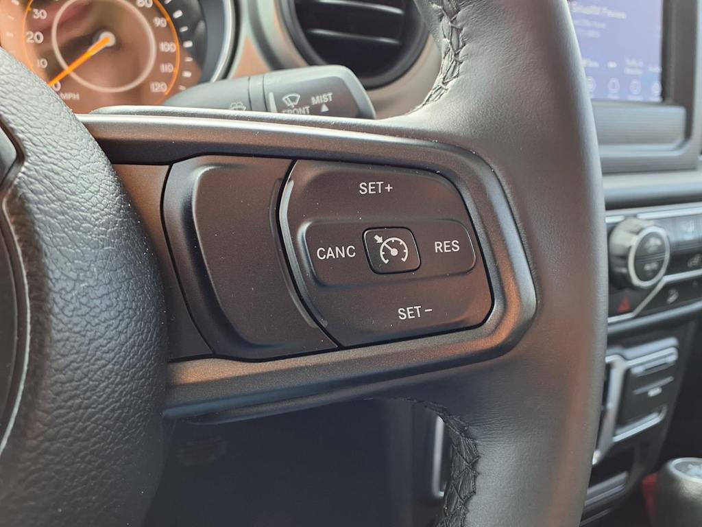 Thumbnail: 2018 Jeep Wrangler - 21