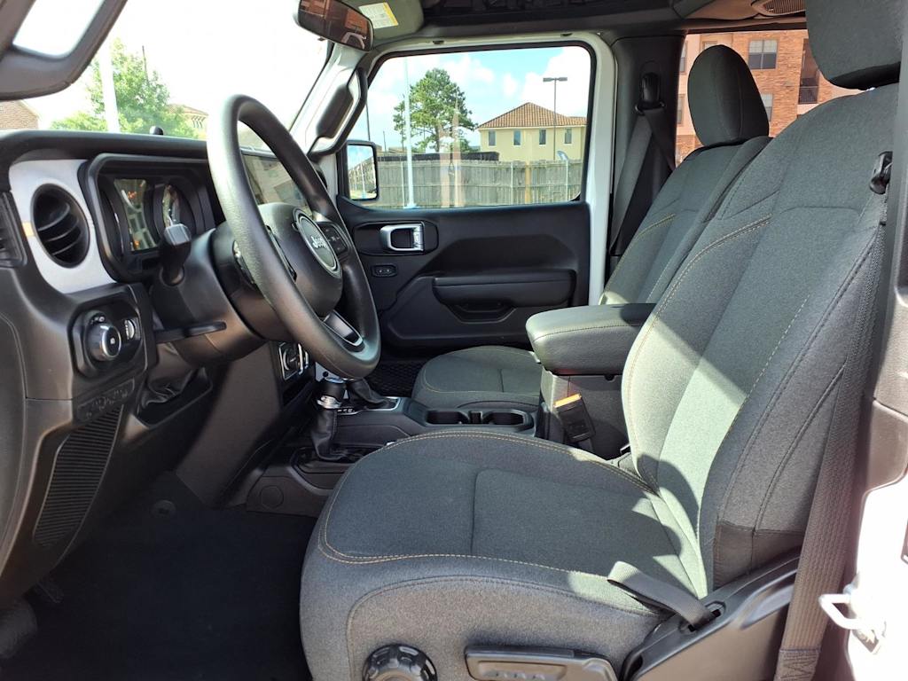 Thumbnail: 2026 Jeep Wrangler - 8