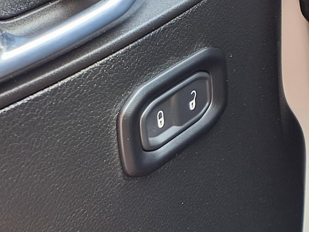 Thumbnail: 2026 Jeep Wrangler - 26