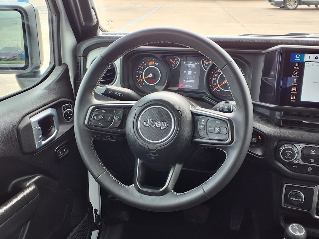 Thumbnail: 2025 Jeep Wrangler - 12