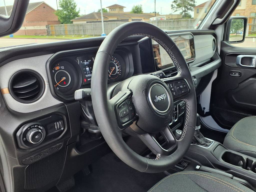 Thumbnail: 2025 Jeep Wrangler - 2