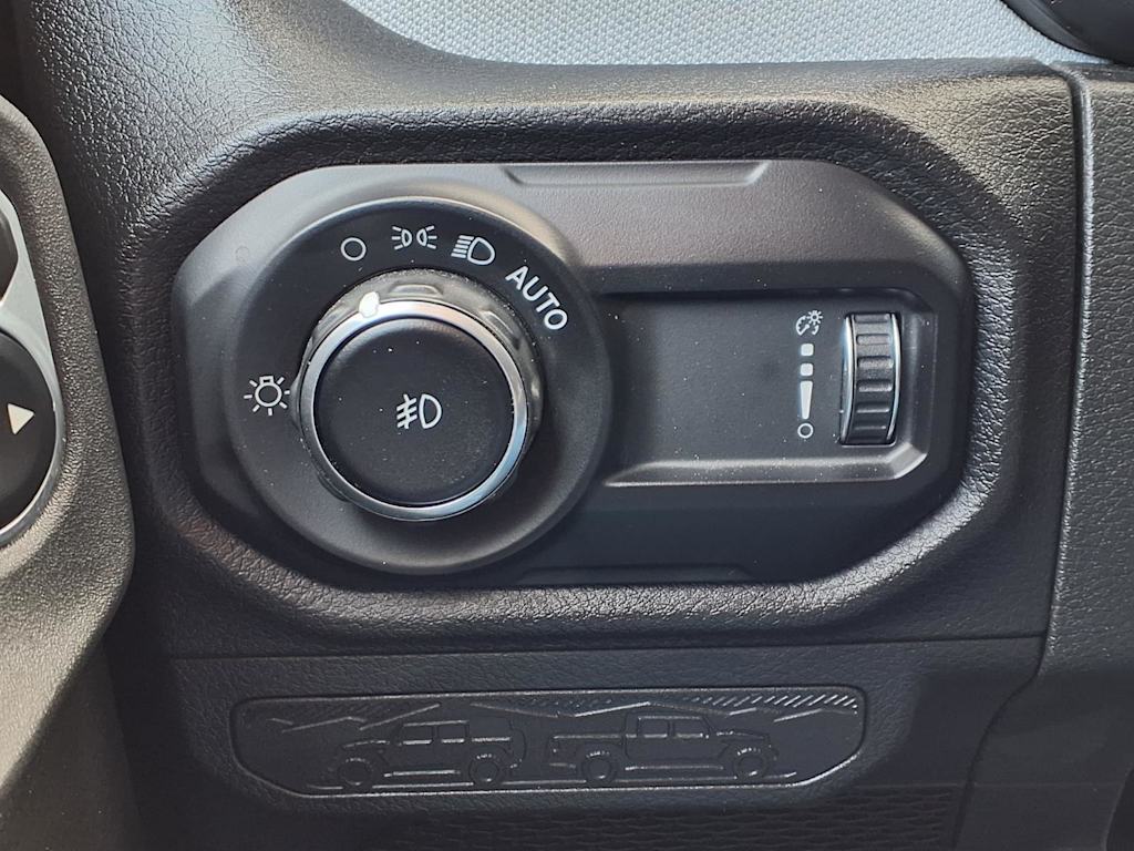 Thumbnail: 2025 Jeep Wrangler - 23