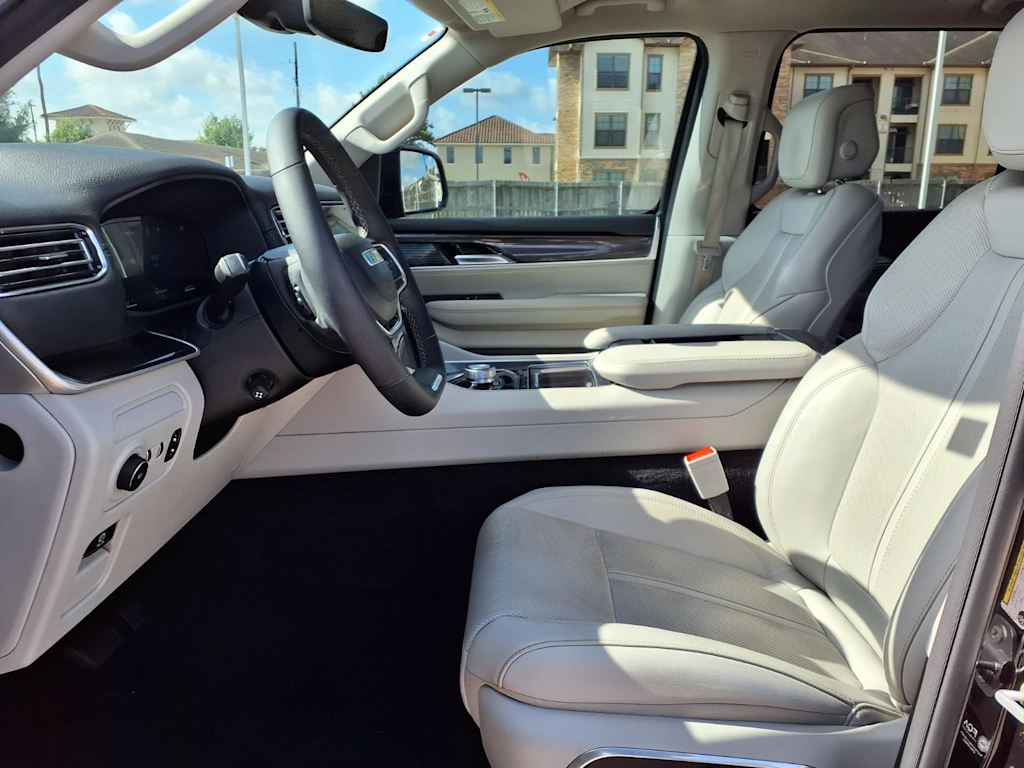 Thumbnail: 2024 Jeep Wagoneer - 10