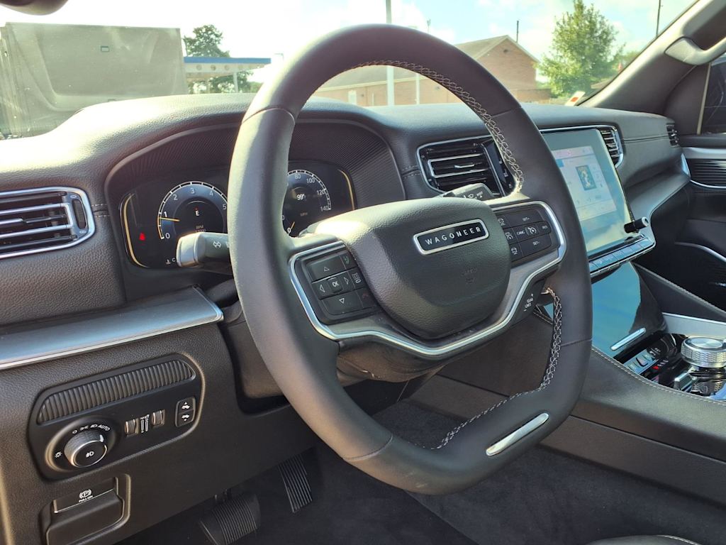 Thumbnail: 2024 Jeep Wagoneer - 2
