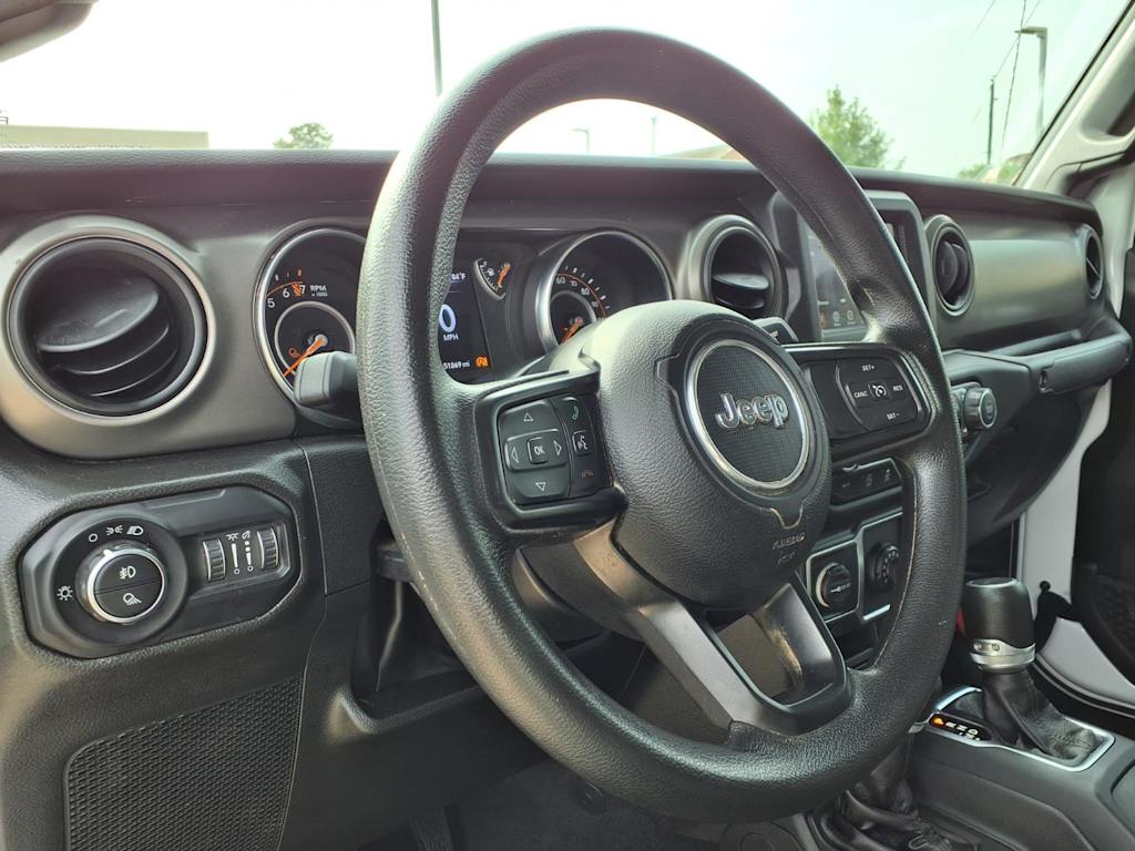 Thumbnail: 2022 Jeep Gladiator - 2
