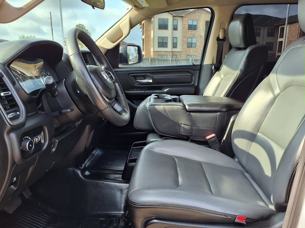 Thumbnail: 2019 RAM 1500 - 10