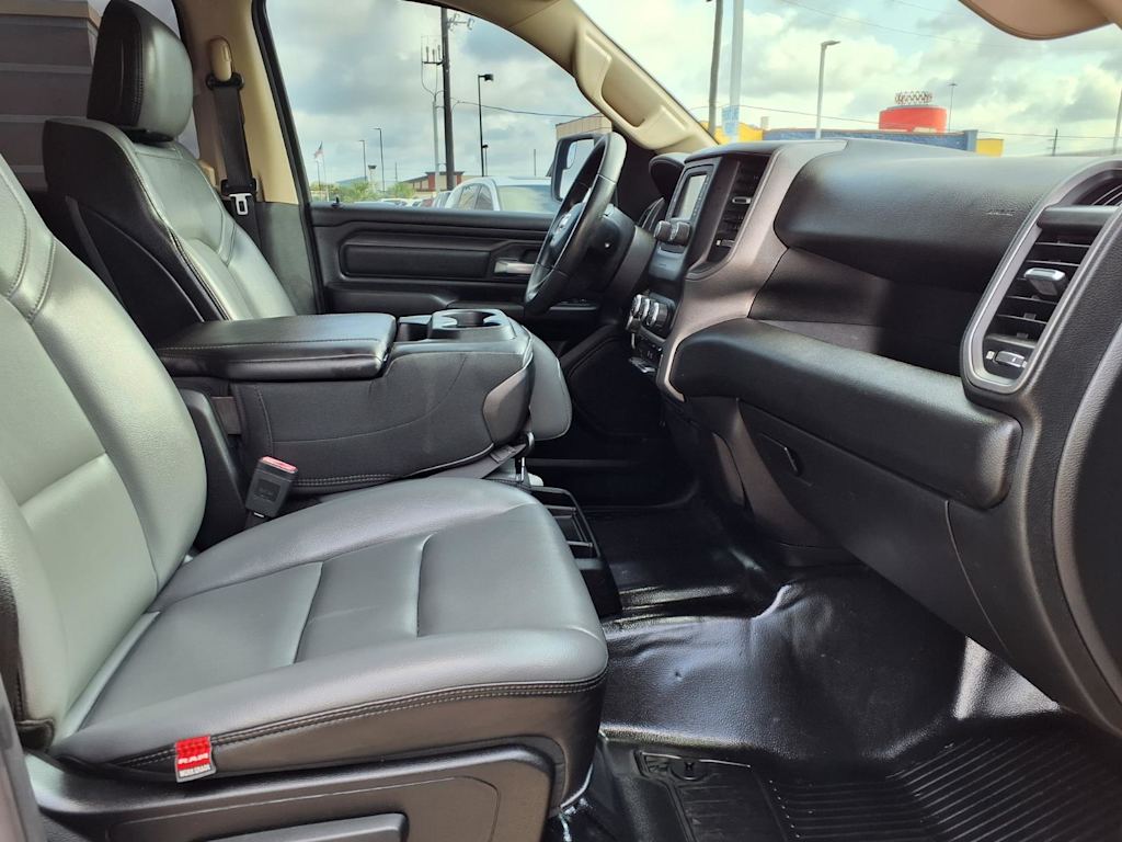 Thumbnail: 2019 RAM 1500 - 11