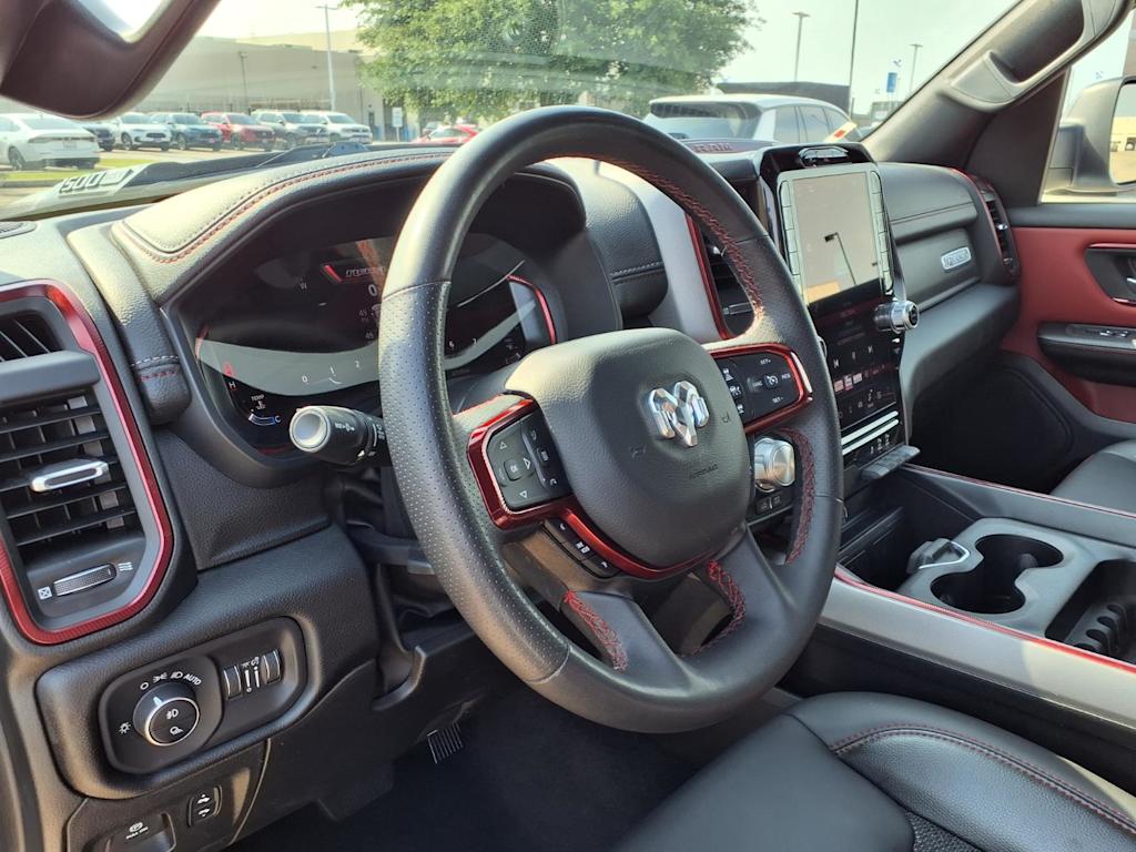 Thumbnail: 2025 RAM 1500 - 2
