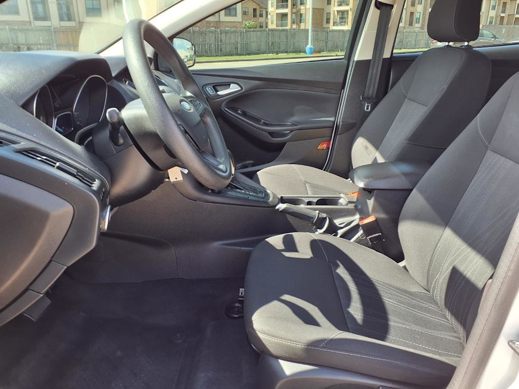 Thumbnail: 2018 Ford Focus - 10