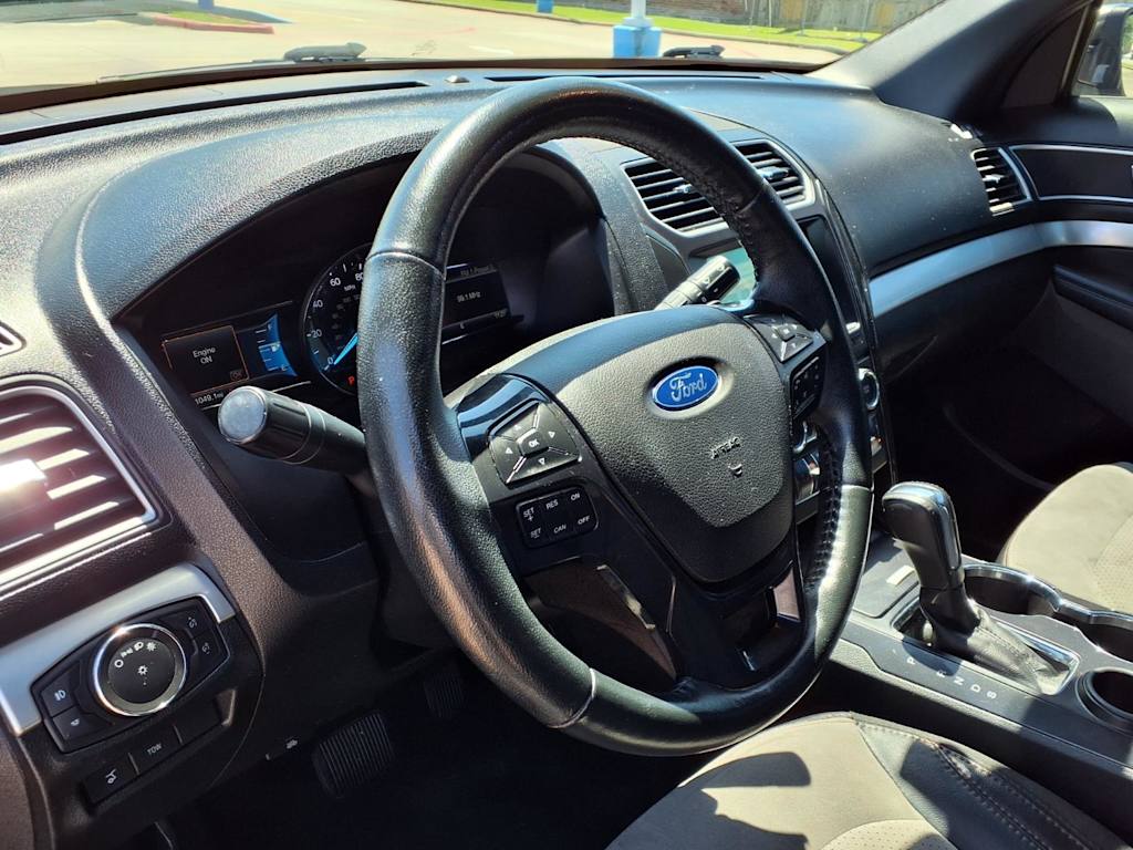 Thumbnail: 2017 Ford Explorer - 2