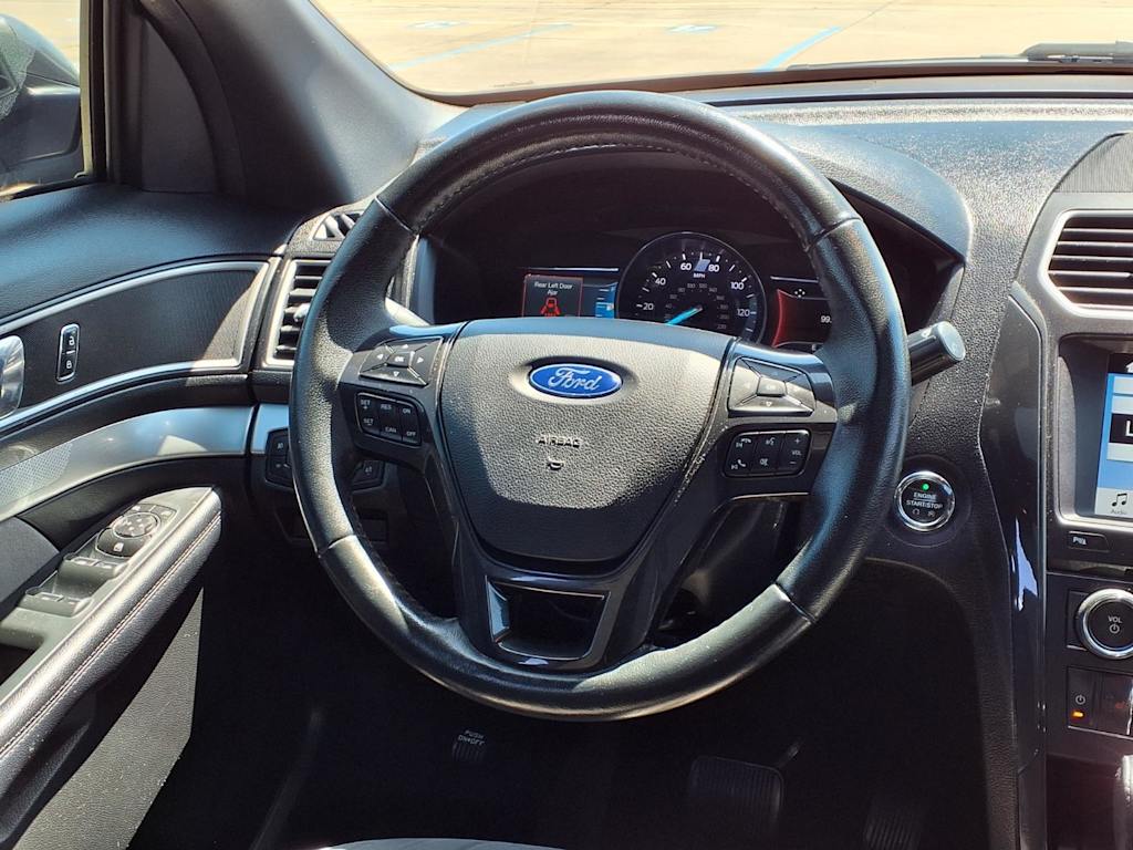 Thumbnail: 2017 Ford Explorer - 13