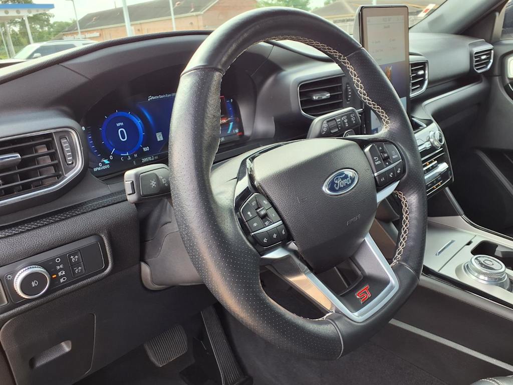 Thumbnail: 2022 Ford Explorer - 2