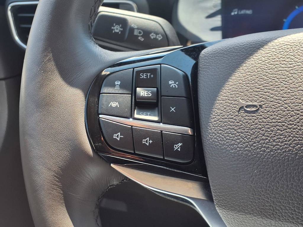 Thumbnail: 2022 Ford Explorer - 23