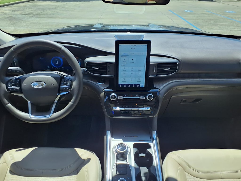Thumbnail: 2022 Ford Explorer - 9