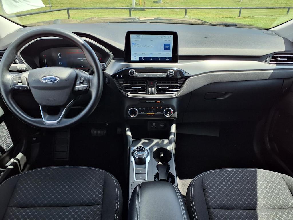 Thumbnail: 2025 Ford Escape - 9