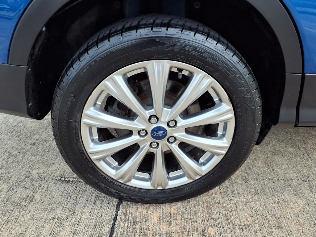 Thumbnail: 2017 Ford Escape - 8