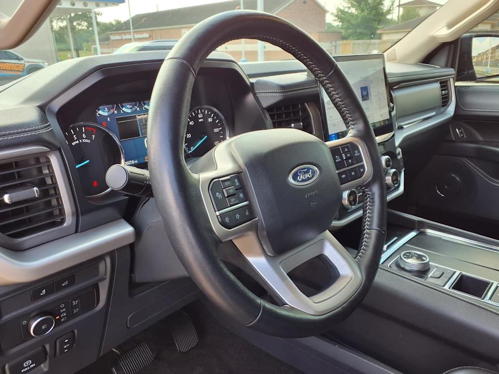 Thumbnail: 2022 Ford Expedition - 2