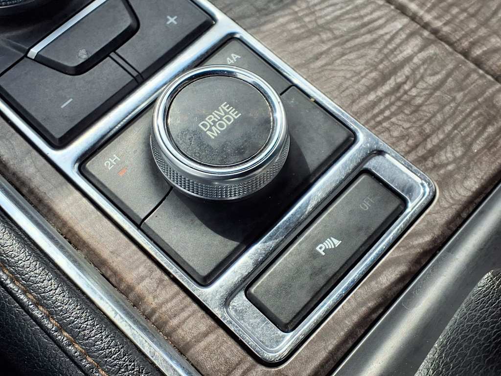 Thumbnail: 2021 Ford Expedition - 22