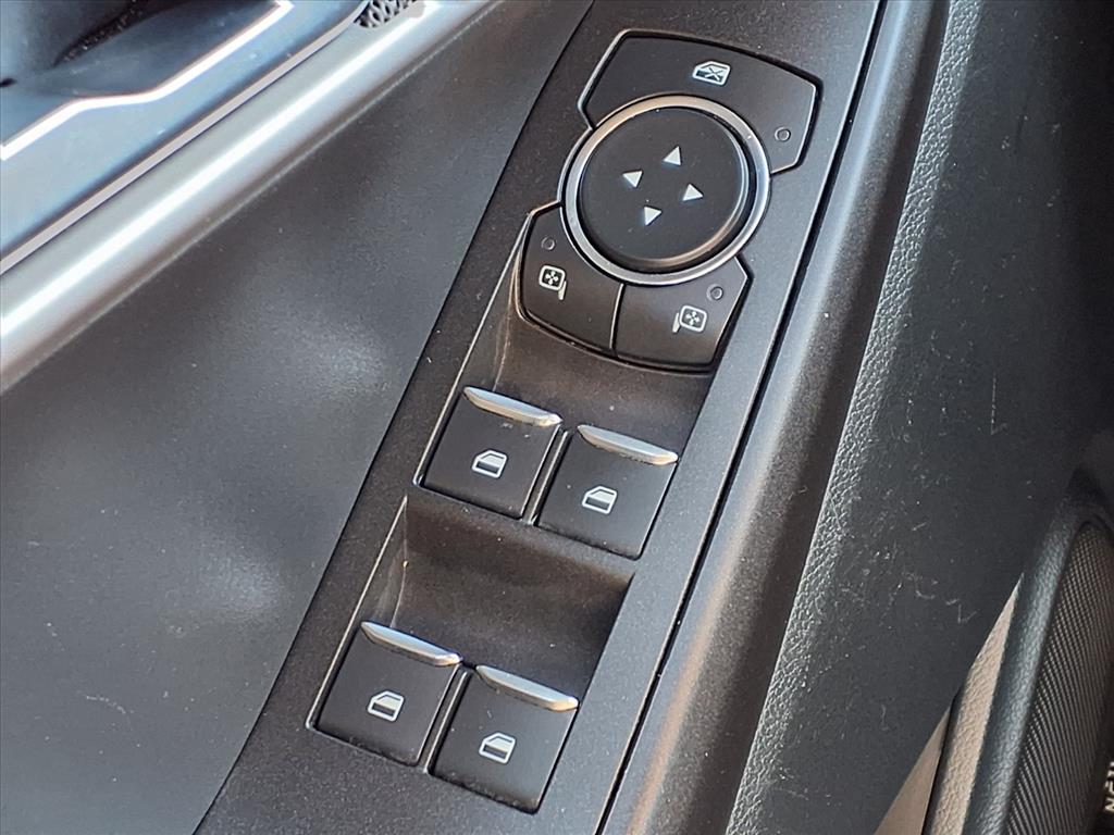 Thumbnail: 2021 Ford Explorer - 27