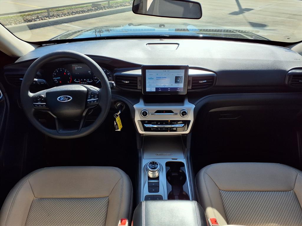 Thumbnail: 2021 Ford Explorer - 10