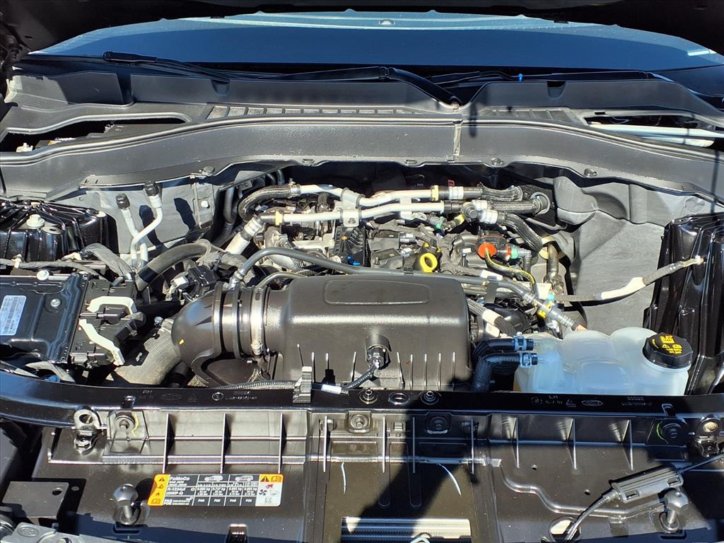 Thumbnail: 2021 Ford Explorer - 9