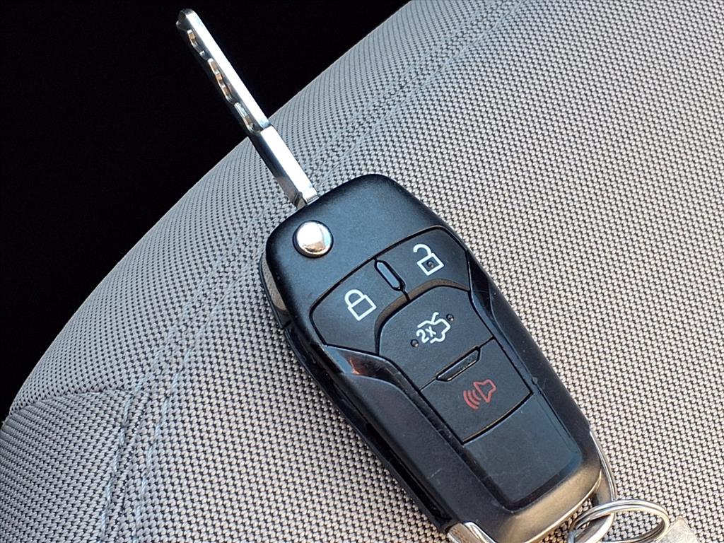 Thumbnail: 2021 Ford Explorer - 19