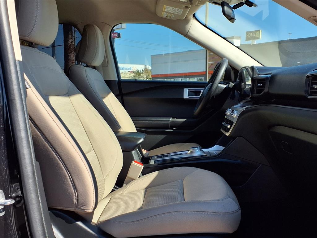 Thumbnail: 2021 Ford Explorer - 12