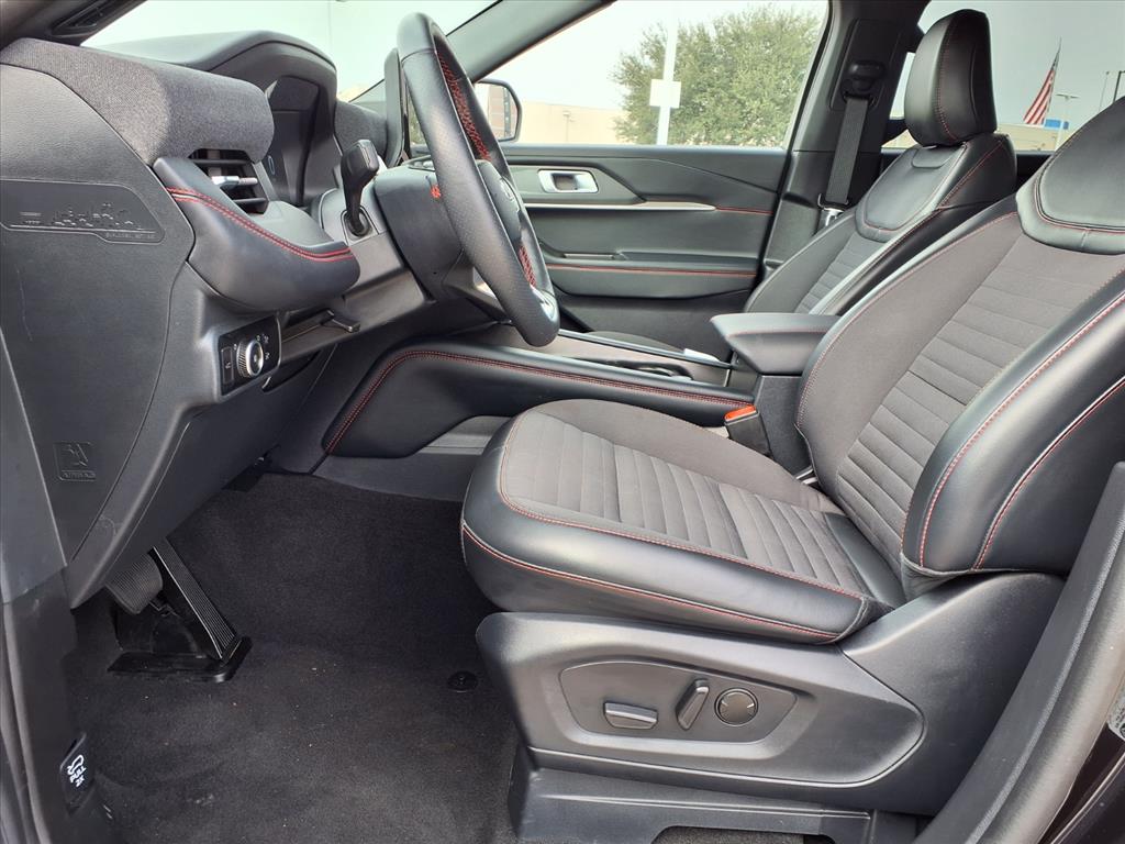 Thumbnail: 2025 Ford Explorer - 10