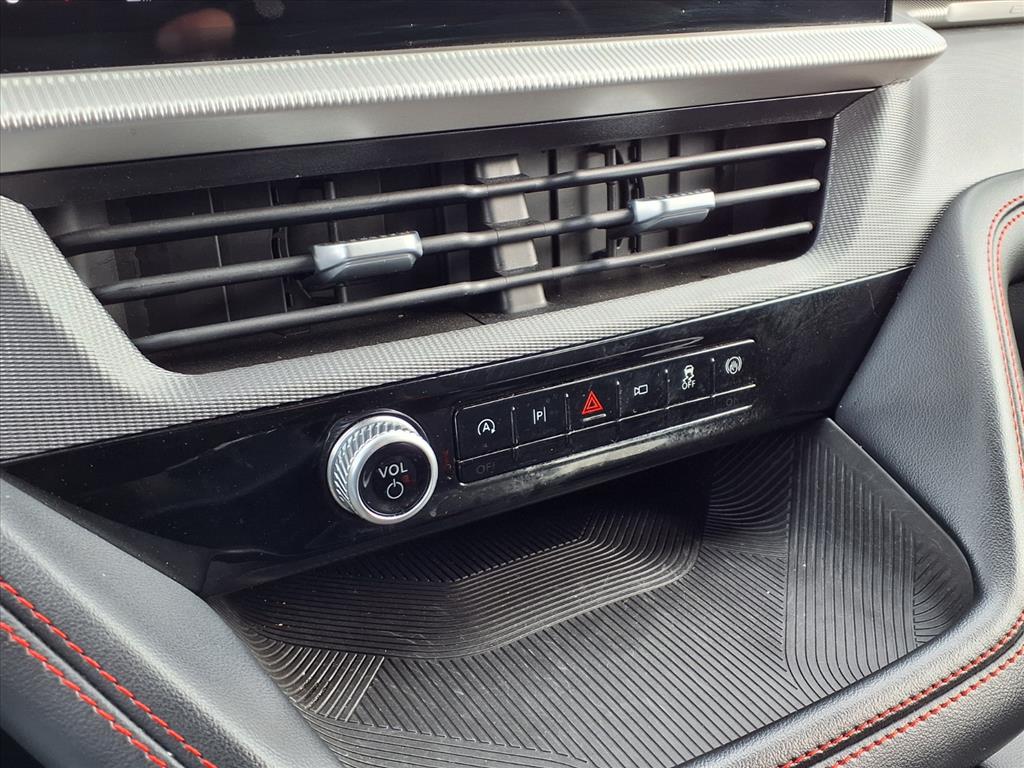 Thumbnail: 2025 Ford Explorer - 22