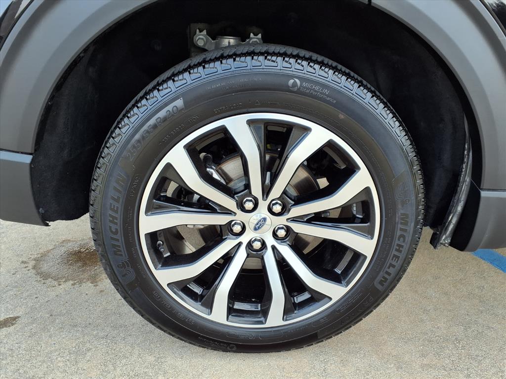 Thumbnail: 2025 Ford Explorer - 8