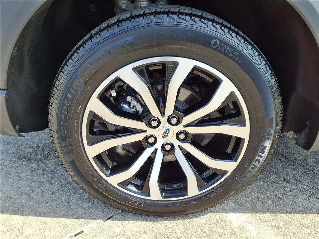 Thumbnail: 2025 Ford Explorer - 8