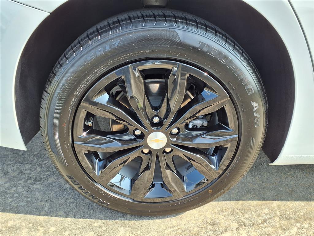 Thumbnail: 2024 Chevrolet Malibu - 8