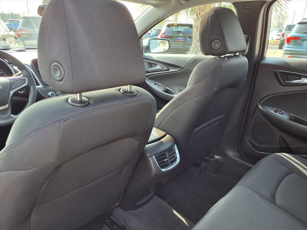 Thumbnail: 2024 Chevrolet Malibu - 13