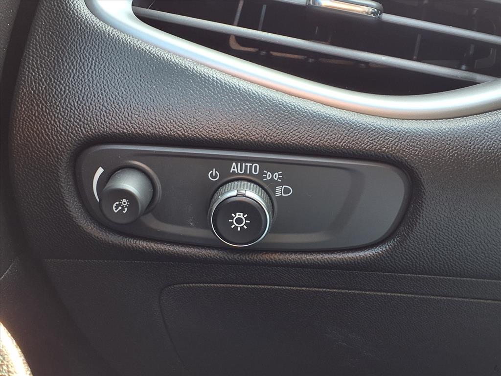 Thumbnail: 2024 Chevrolet Malibu - 25