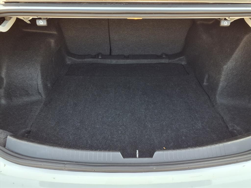 Thumbnail: 2024 Chevrolet Malibu - 19