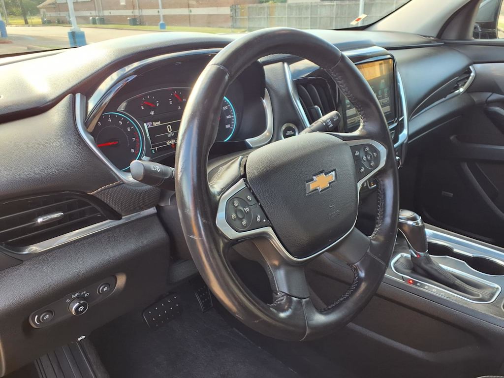 Thumbnail: 2018 Chevrolet Traverse - 2