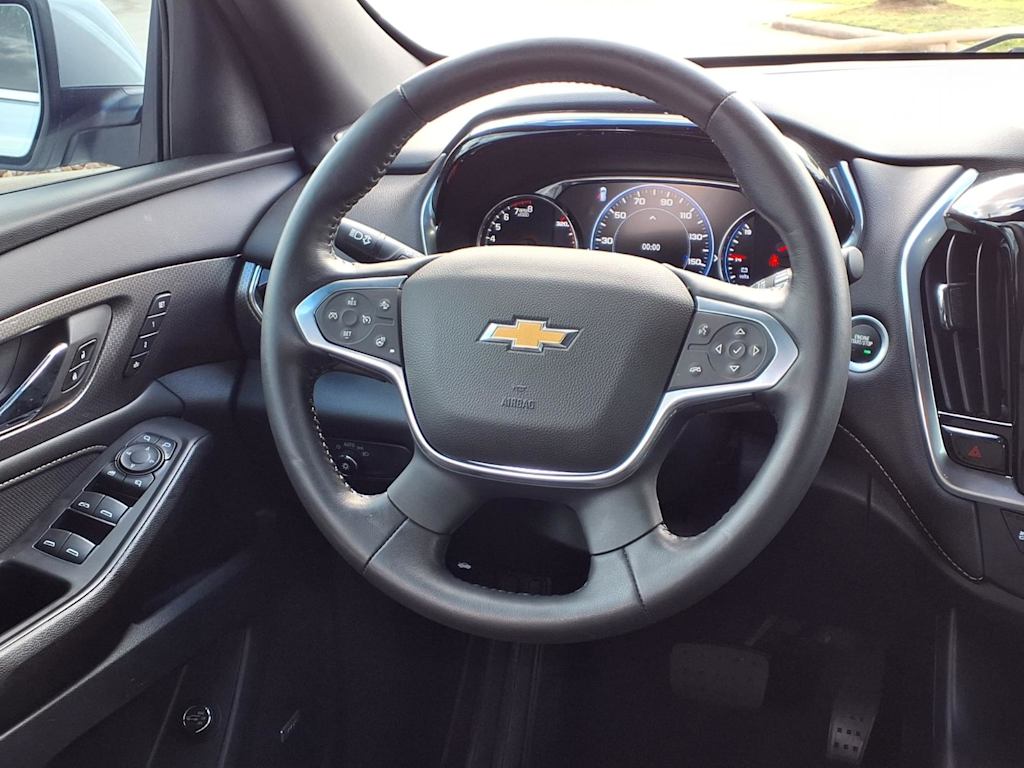 Thumbnail: 2022 Chevrolet Traverse - 13