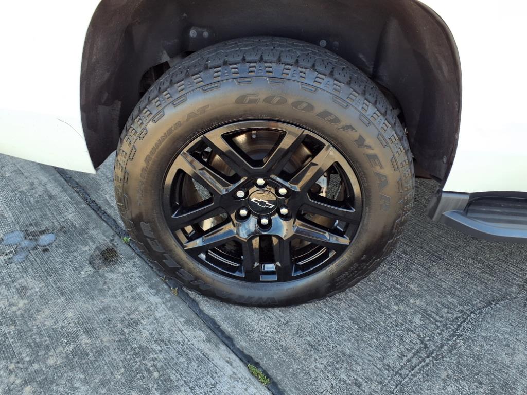 2018 Chevrolet Tahoe LS 8