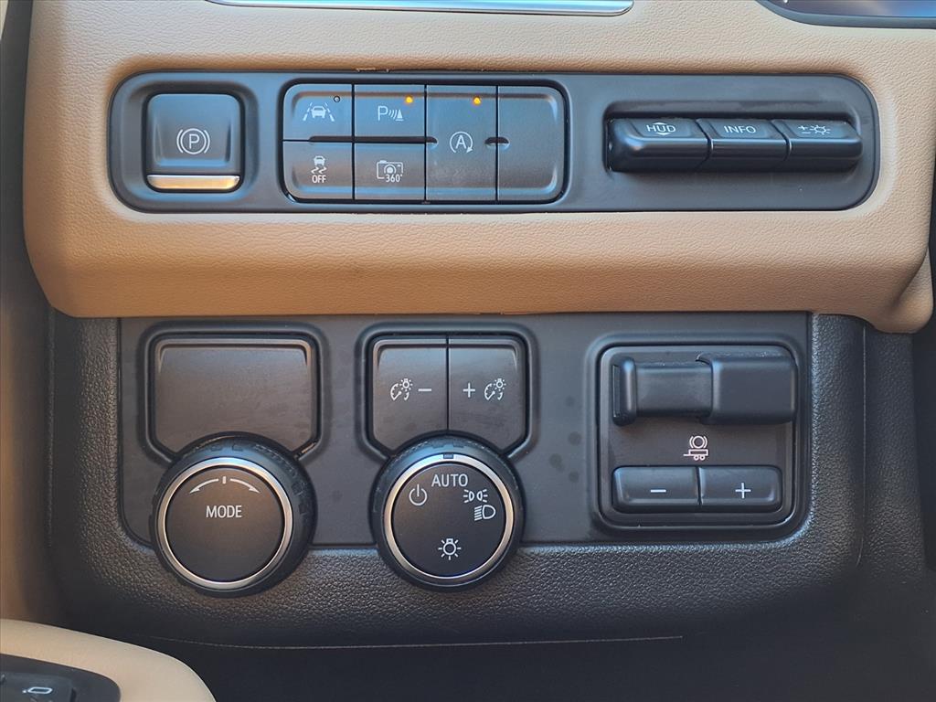 Thumbnail: 2023 Chevrolet Tahoe - 26