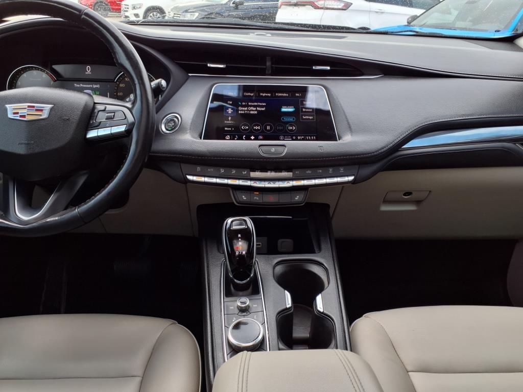 Thumbnail: 2021 Cadillac XT4 - 15